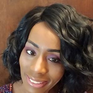 Meet your Posher, Sharee